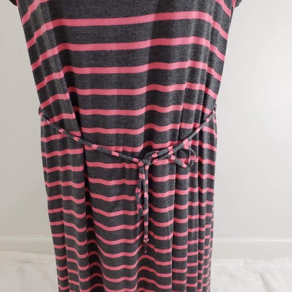 Motherhood Woman's Sz XL Dress Grey w Pink horizontal stripes - Picture 4 of 8